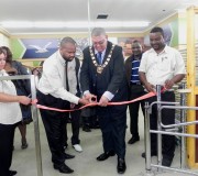 Mayor cut ribbon Mayor cut ribbon
